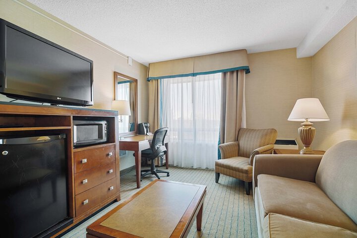 Room 8 of 35