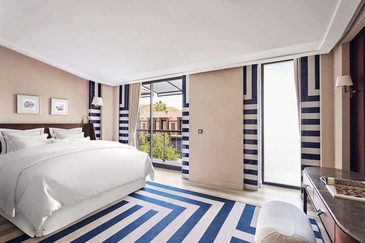 Room 30 of 162