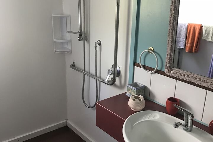 Room 36 of 76