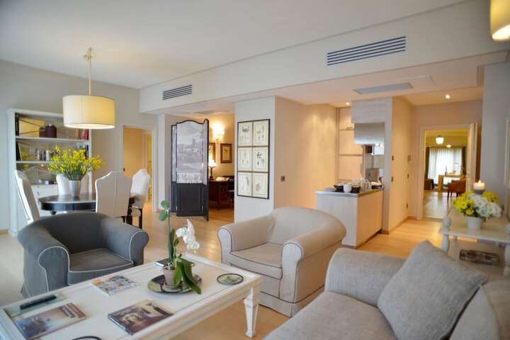 Room 92 of 216