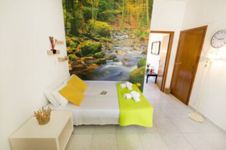 Room 14 of 36