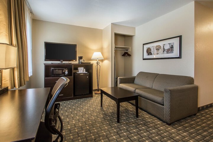 Room 18 of 32