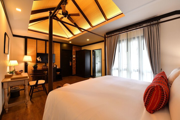 Room 10 of 89
