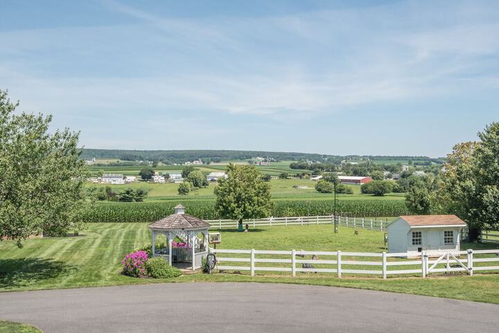 Hotel Exterior 74 of 94