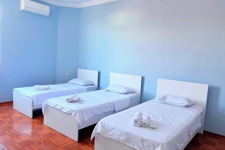 Room 6 of 22