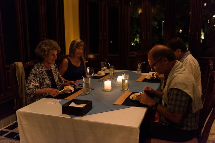 Dining 99 of 149