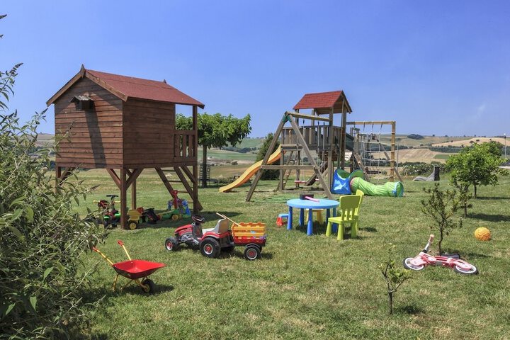 Childrens Activities 14 of 25