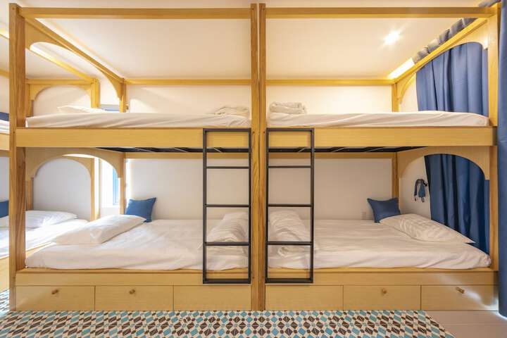 Room 13 of 46