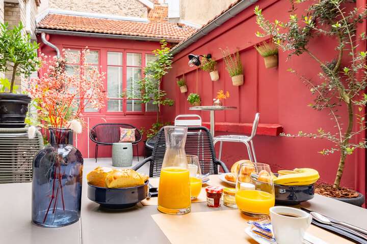 Breakfast/Coffee Service 44 of 52
