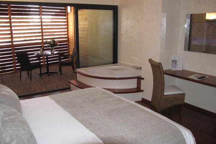 Room 17 of 70