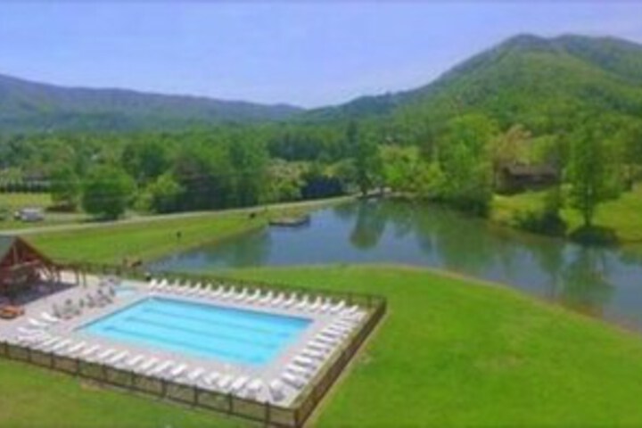 Pool 16 of 24