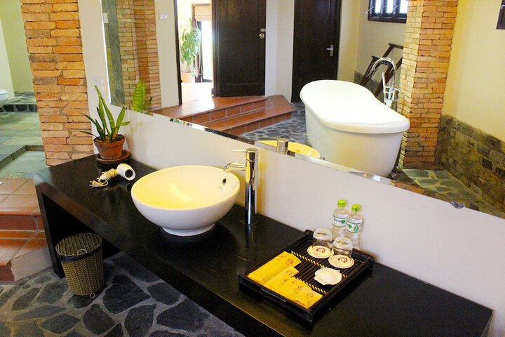 Clean Restrooms