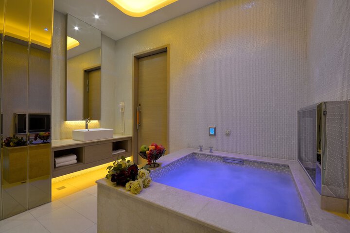Room 49 of 57