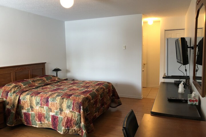 Room 8 of 39
