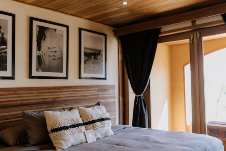 Room 10 of 62
