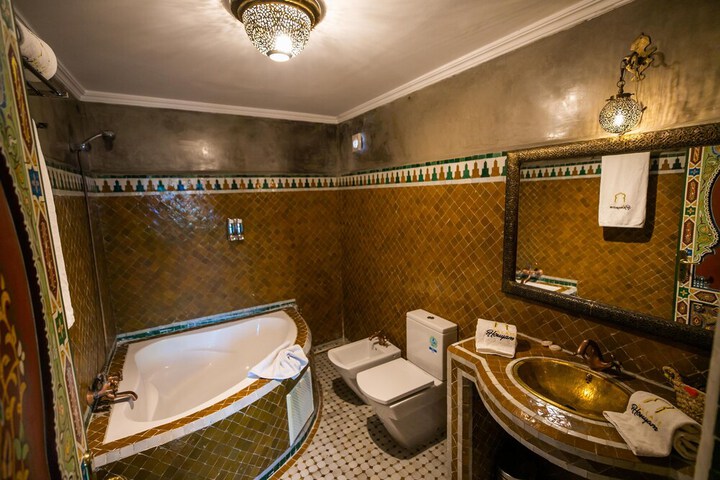 Room 40 of 65