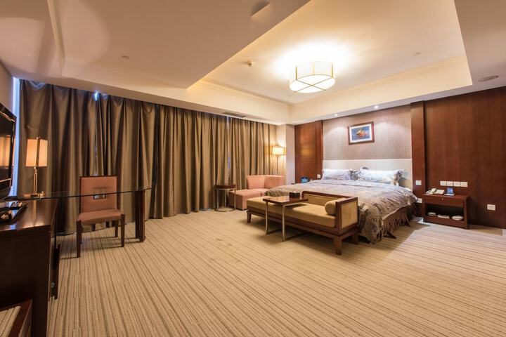Room 20 of 54