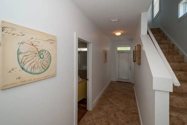 Room 14 of 22