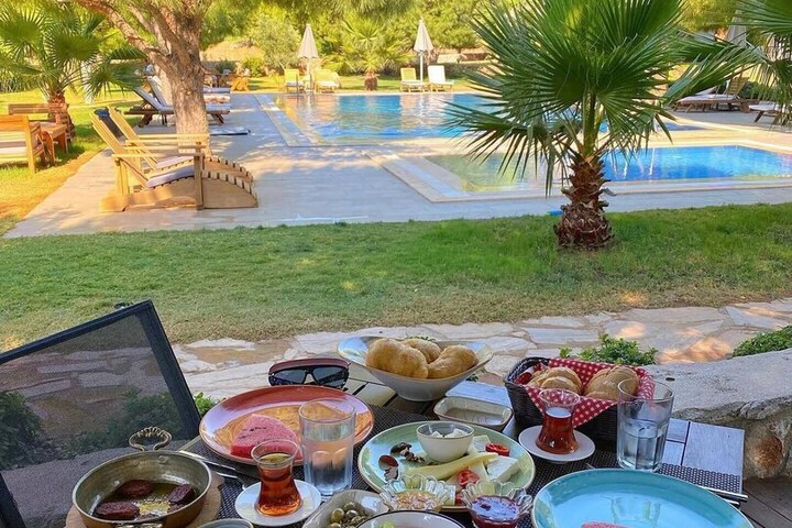 Breakfast/Coffee Service 39 of 73