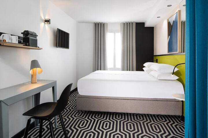 Room 27 of 50