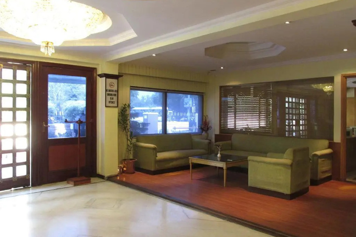 hotel_rooms
