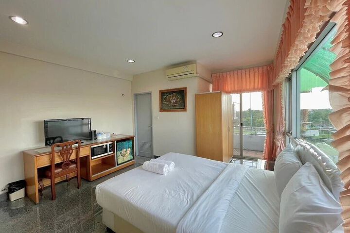 Room 40 of 108