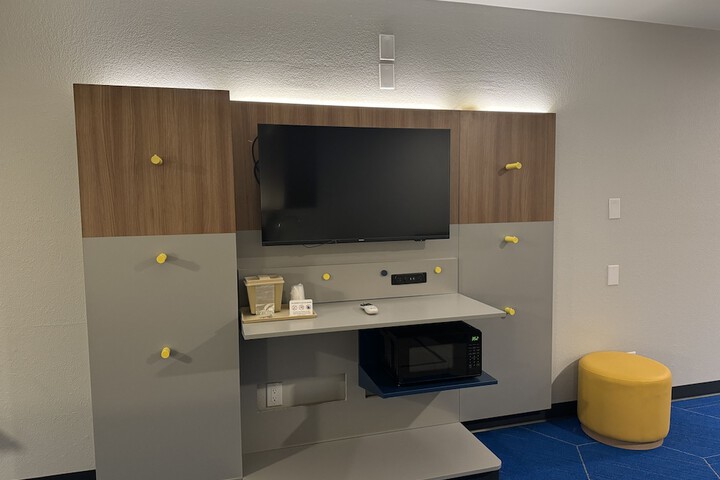 Room 11 of 50