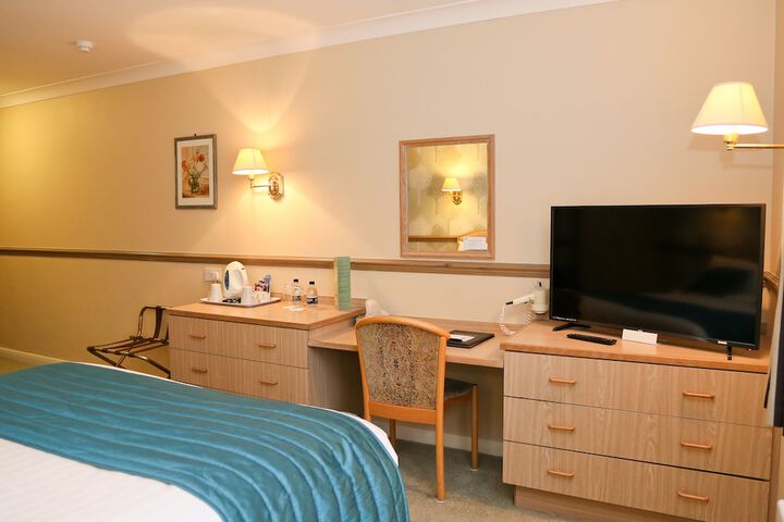 Room 15 of 73