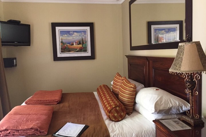 Room 15 of 61