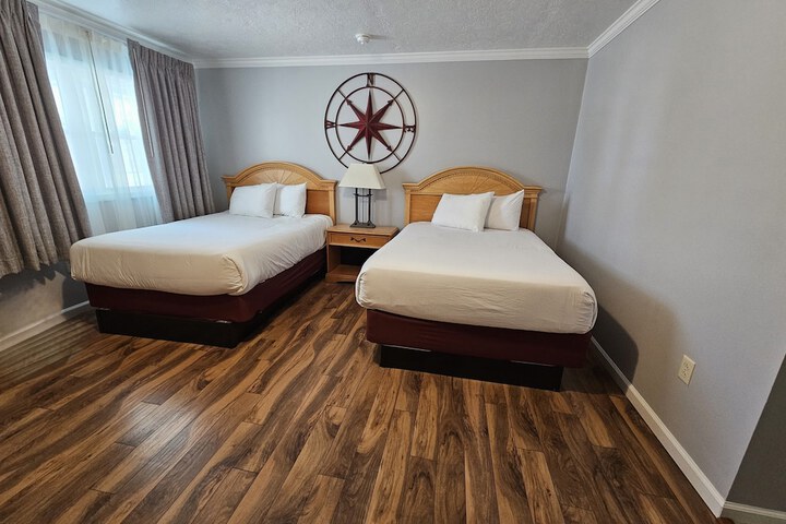 Room 6 of 85