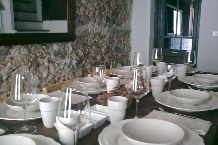 Dining 12 of 24
