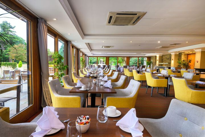 Dining 94 of 137