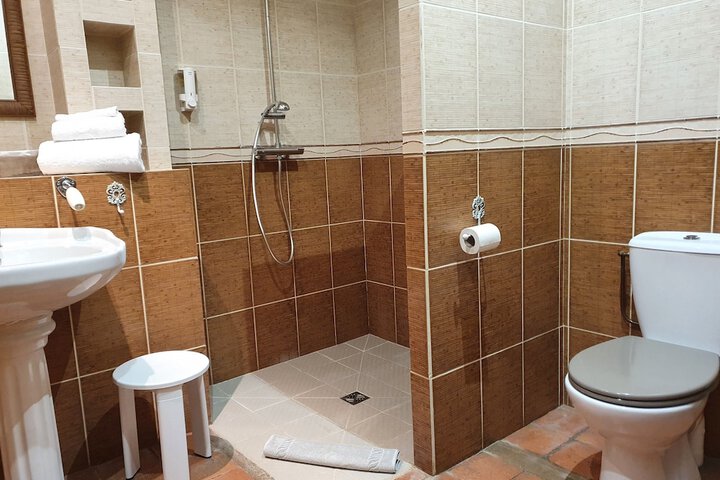 Clean Restrooms