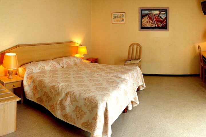 Room 7 of 54
