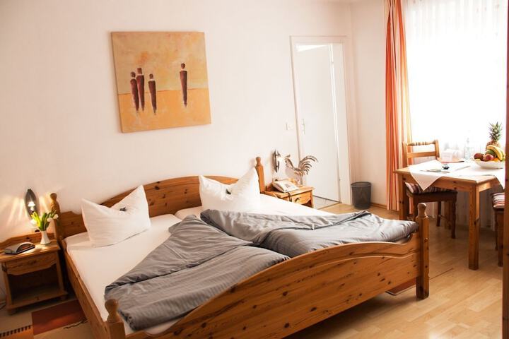 Room 6 of 52
