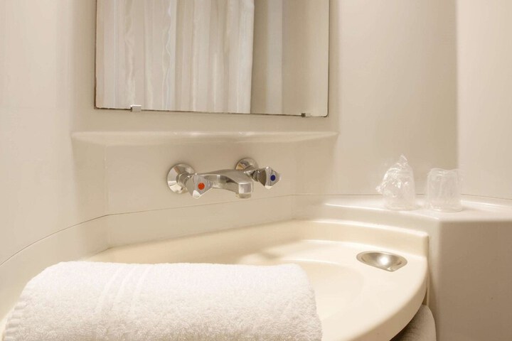 Room 14 of 29
