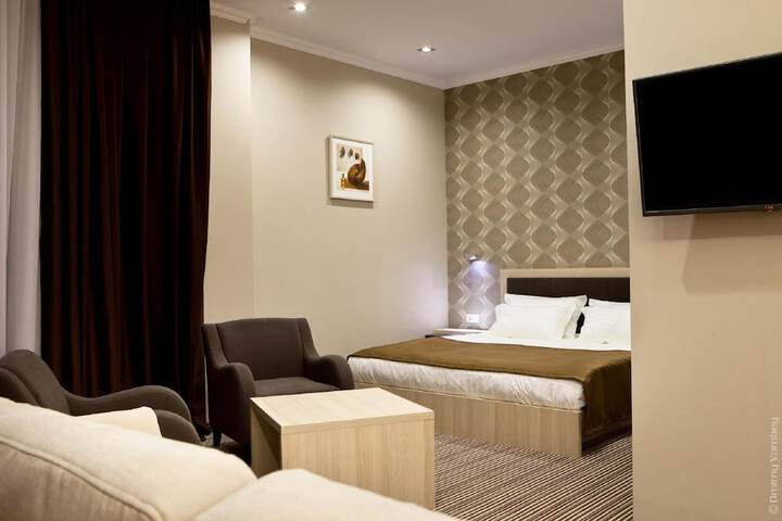Room 14 of 34
