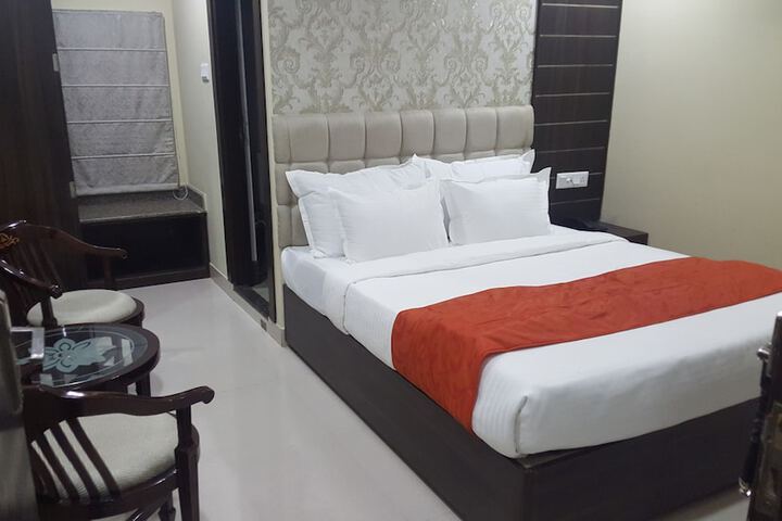 Room 38 of 53