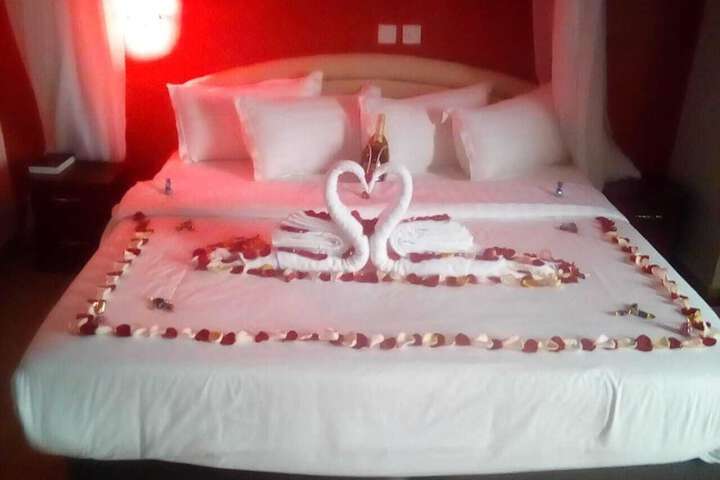 Room 15 of 96