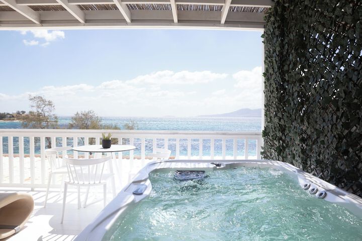 Hot Tub 47 of 86