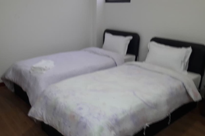 Room 3 of 39