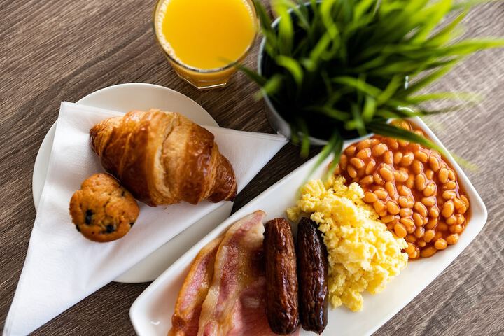 Breakfast/Coffee Service 19 of 27