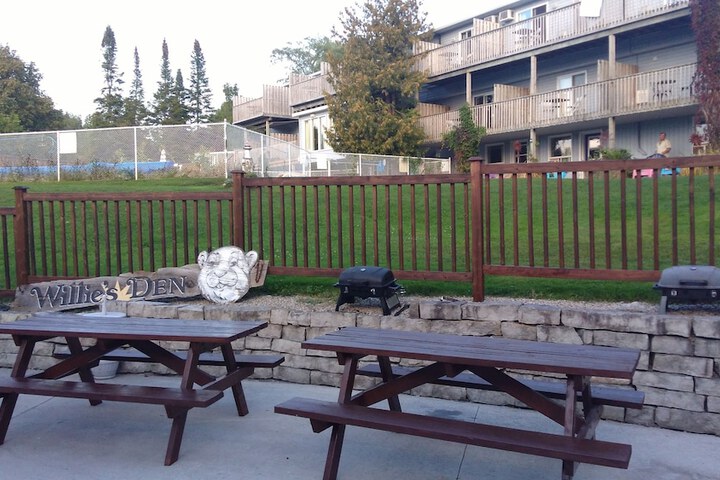 Property Grounds 44 of 53