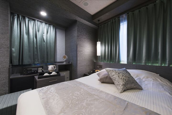 Room 11 of 23