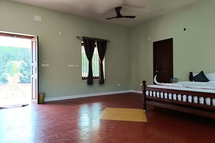Room 7 of 17