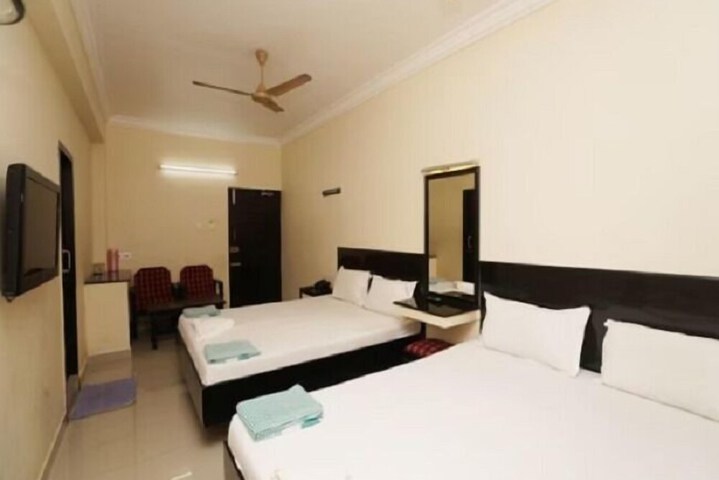 Room 3 of 7