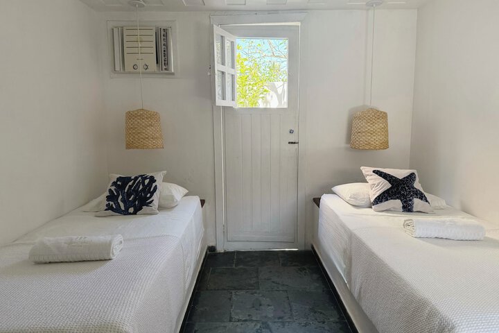 Room 10 of 75