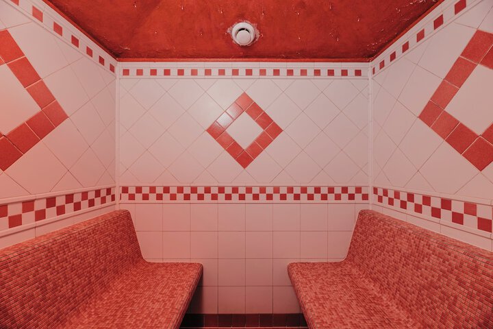 Room 43 of 111