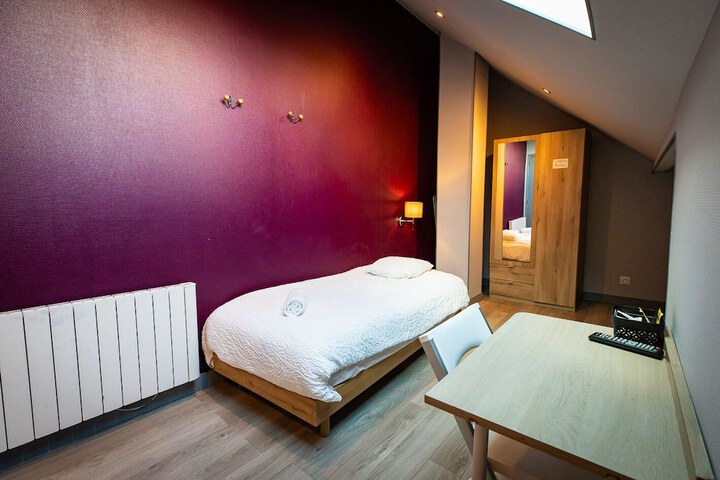 Room 11 of 70