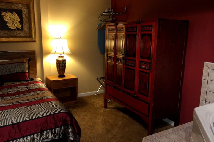 Room 18 of 219
